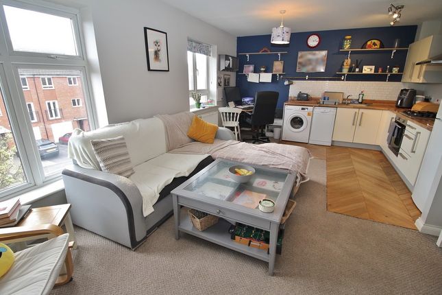 12, Freeley Road, Havant photo 2