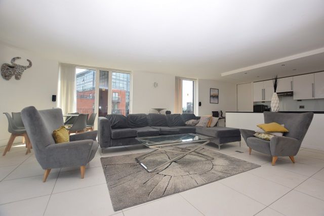 Apt 16, Sheffield photo 4