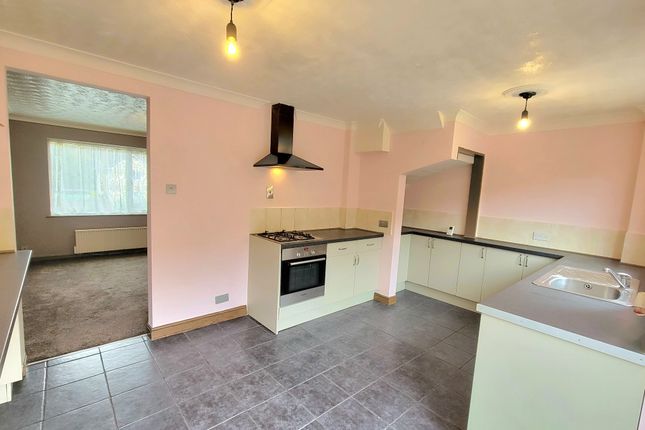 53, Stowmarket Road, Great Blakenham, Ipswich, Suffolk, IP6 photo 4