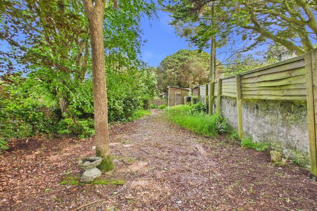 38, Roskear, Camborne photo 3