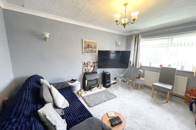 8, Pavey Close, South Shore photo 3