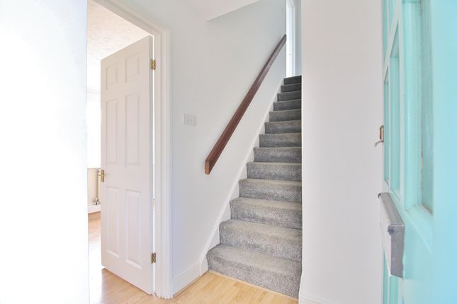 111, Gosport Road, Fareham photo 4