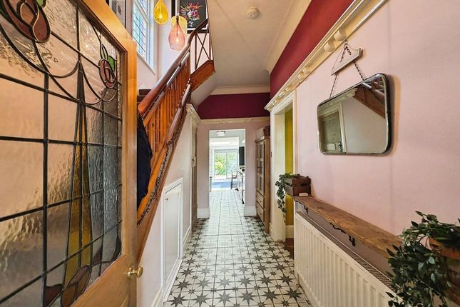37, Hillcrest, Whitley Bay photo 2