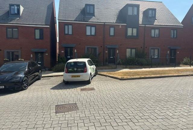 80, Birchfield Way, Telford photo 2