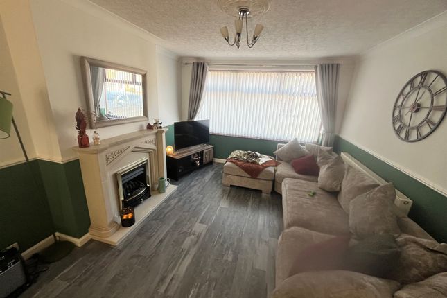 17, Roslyn Crescent, Hull photo 2