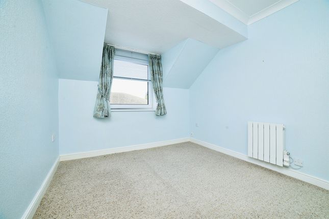 Flat for sale in Albion Court, Anlaby Common, Hull