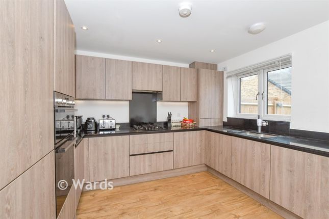 51, Bethell Road, Faversham photo 4