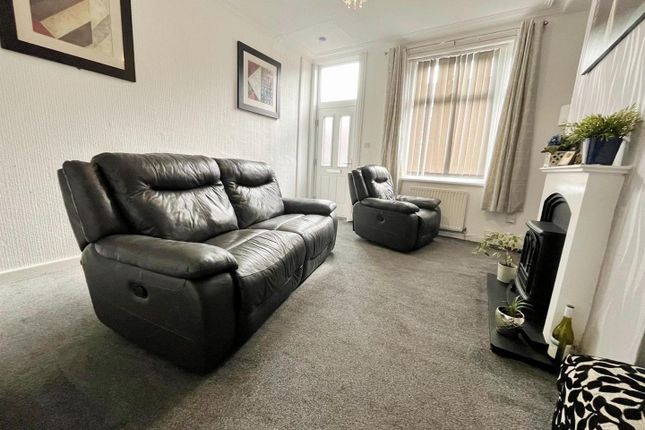 48, Newmarket Road, Ashton-Under-Lyne photo 2