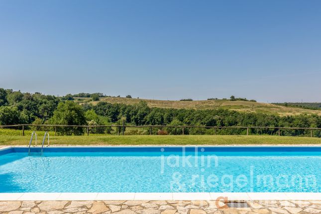 Farm for sale in Italy, Tuscany, Siena, San Gimignano