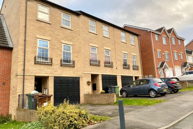 3-bed house on Unknown, £1,200/mo