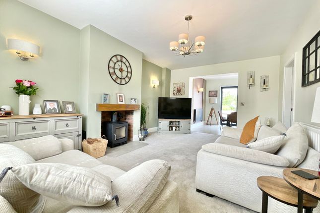 11, The Crescent, Eccleshall, ST21 photo 3