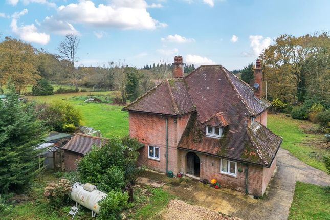 4-bed house on TOTHILL HOUSE, Burghclere, Newbury, £960,000