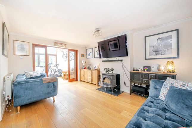 2, Firle Green, Uckfield photo 2