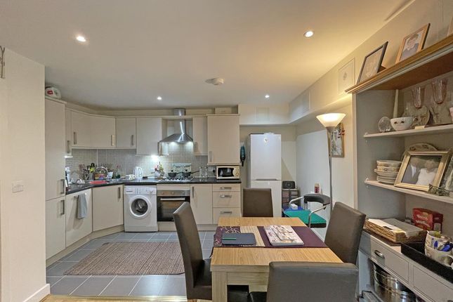96A, Grantley Gardens, Plymouth photo 4