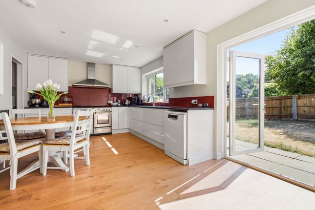 41 Cavendish Meads, Ascot photo 3