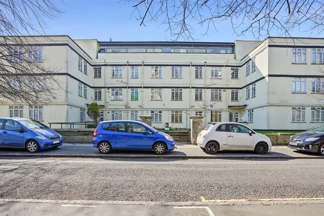 Three Bedroom Ground Floor Flat