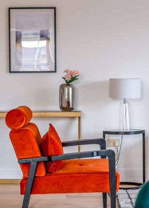 Flat unit 35, Whetstone Square, 1064 - 1072 High Road, London photo 4