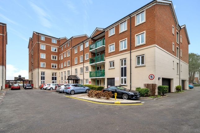Flat for sale in Hamlet Court Road, Montague Court