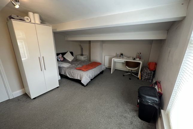 Raven Road, Leeds photo 5