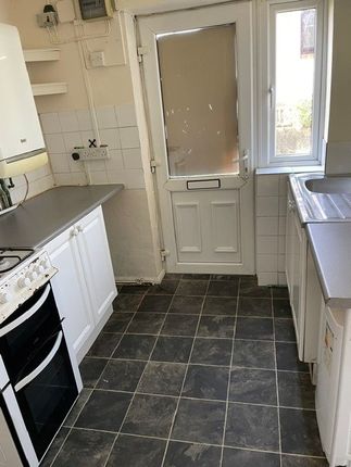 Flat c 3, Gorwydd Road, Swansea photo 5