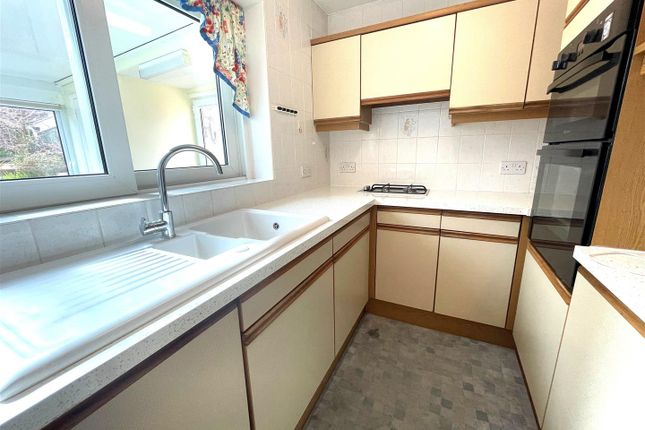 9, Westhill Drive, Shanklin photo 4