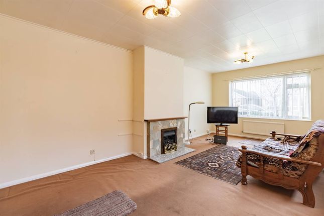 12, Oakwood Drive, Whitstable photo 2