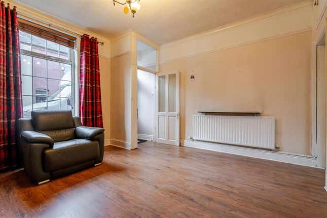 14, Selwyn Street, Leigh photo 2