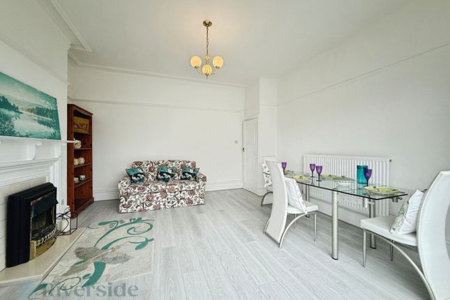 Flat 2, 34, Davenport Avenue, Hessle photo 4