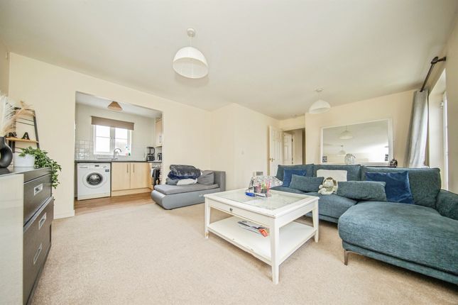 50, Alnesbourn Crescent, Ipswich photo 2