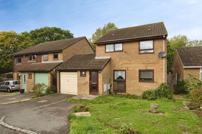 4-bed detached on Covert, Ashford, £350,000