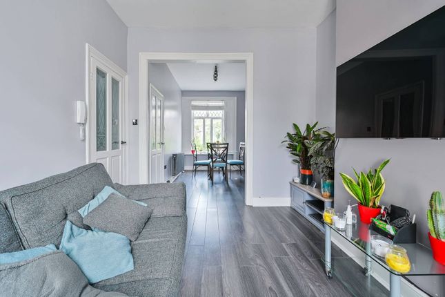 Maisonette to rent in Tilney Gardens, Islington, London