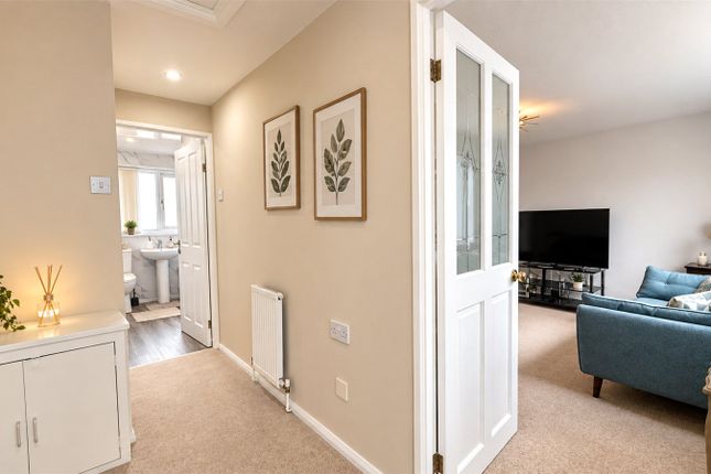 23 The Bungalows,, Lower Bentley Royd, West Yorkshire photo 3