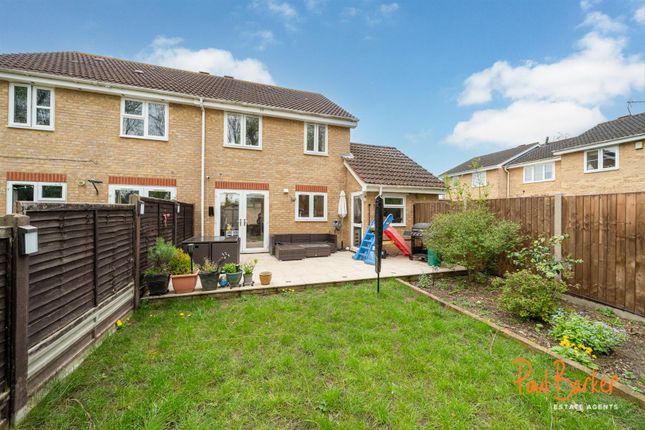 Semi-detached house for sale in Alsop Close, London Colney, St.Albans