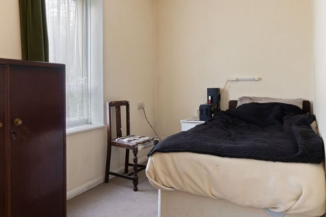 64 Berghestede Road, Bognor Regis photo 4