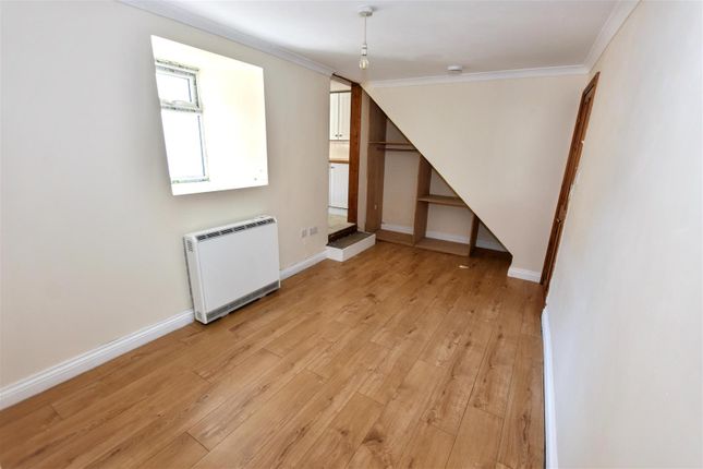 1 The Stores, Fore Street, Redruth photo 4