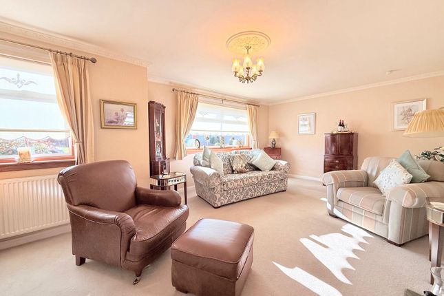 32 , Fullerton drive , Polmont  photo 4