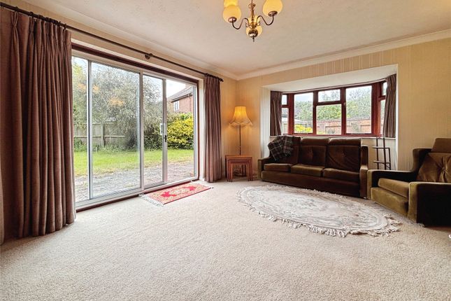 1, The Malins, Warwickshire photo 4