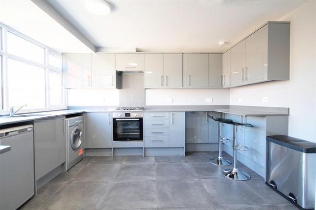 Room 5, 40, Waltham Drive, Edgware photo 4