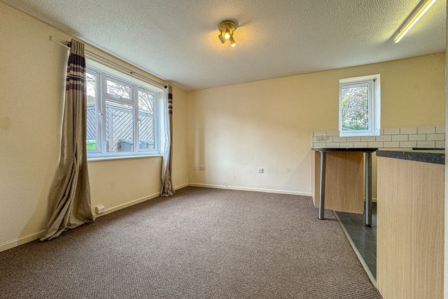 7 Rowan Tree Close, Hereford photo 3