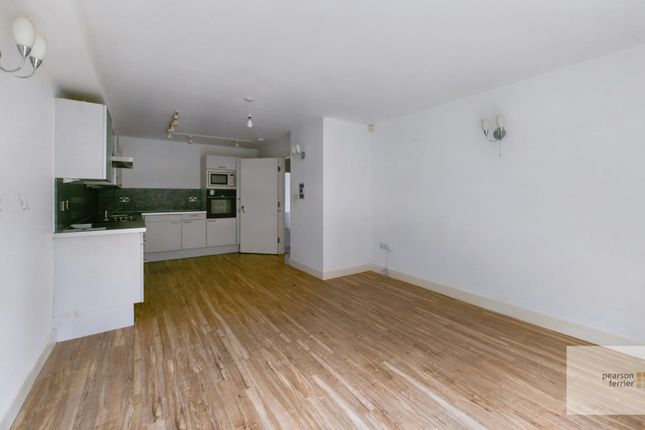Apartment 4, 3, Meadowcroft House, Meadowcroft Lane, Rochdale photo 3