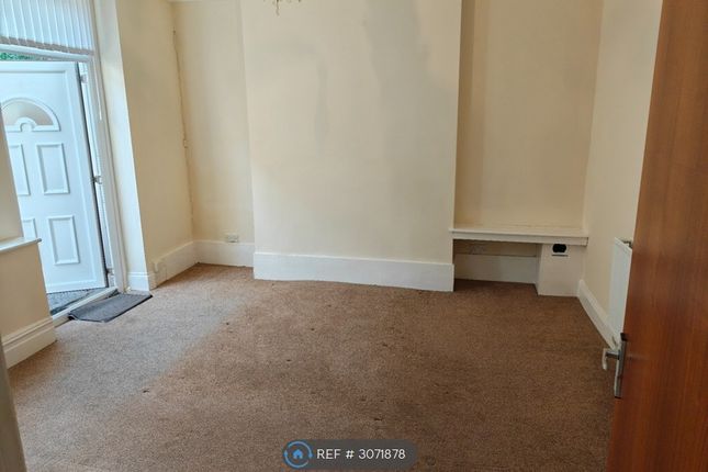 Flat, Abergele Road, Colwyn Bay photo 2