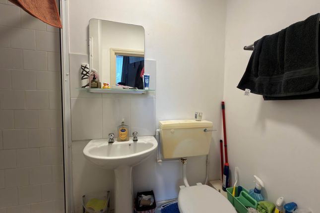 Room 2, Newington Green, London photo 3