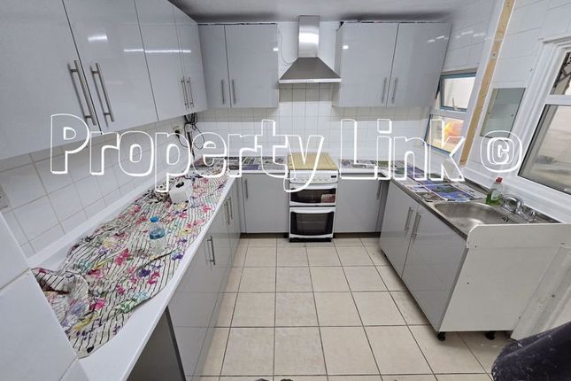 Thumbnail Property to rent in Hall Road, London