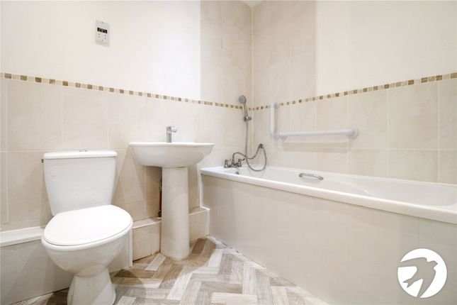 Flat 99, Griffin Court,, Black Eagle Drive, Gravesend photo 5