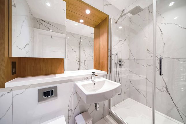 Thumbnail Flat to rent in Lister House, Summerstown, London