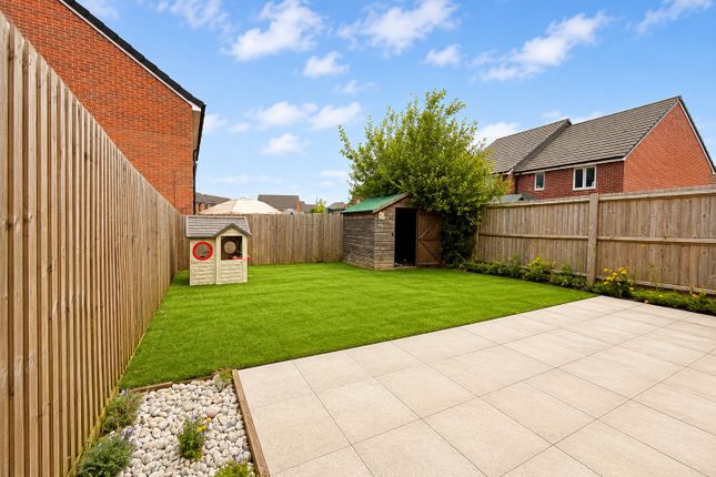 4, Aubretia Road, Bristol photo 2