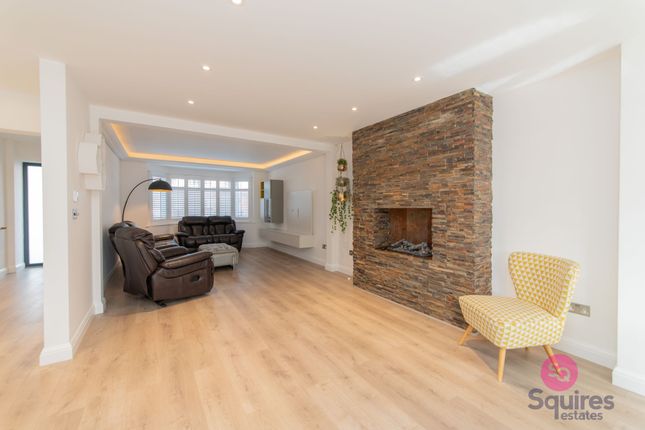 11 Brookfield Close, London photo 2