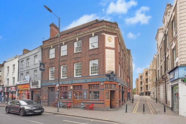 Flat to rent in Mare Street, Hackney