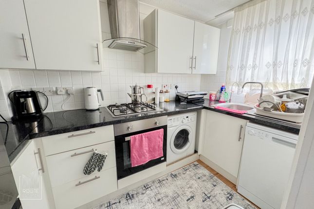 8, Landridge Drive, Greater London photo 4