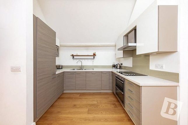 Penthouse North,, Pope Court, Brentwood photo 3